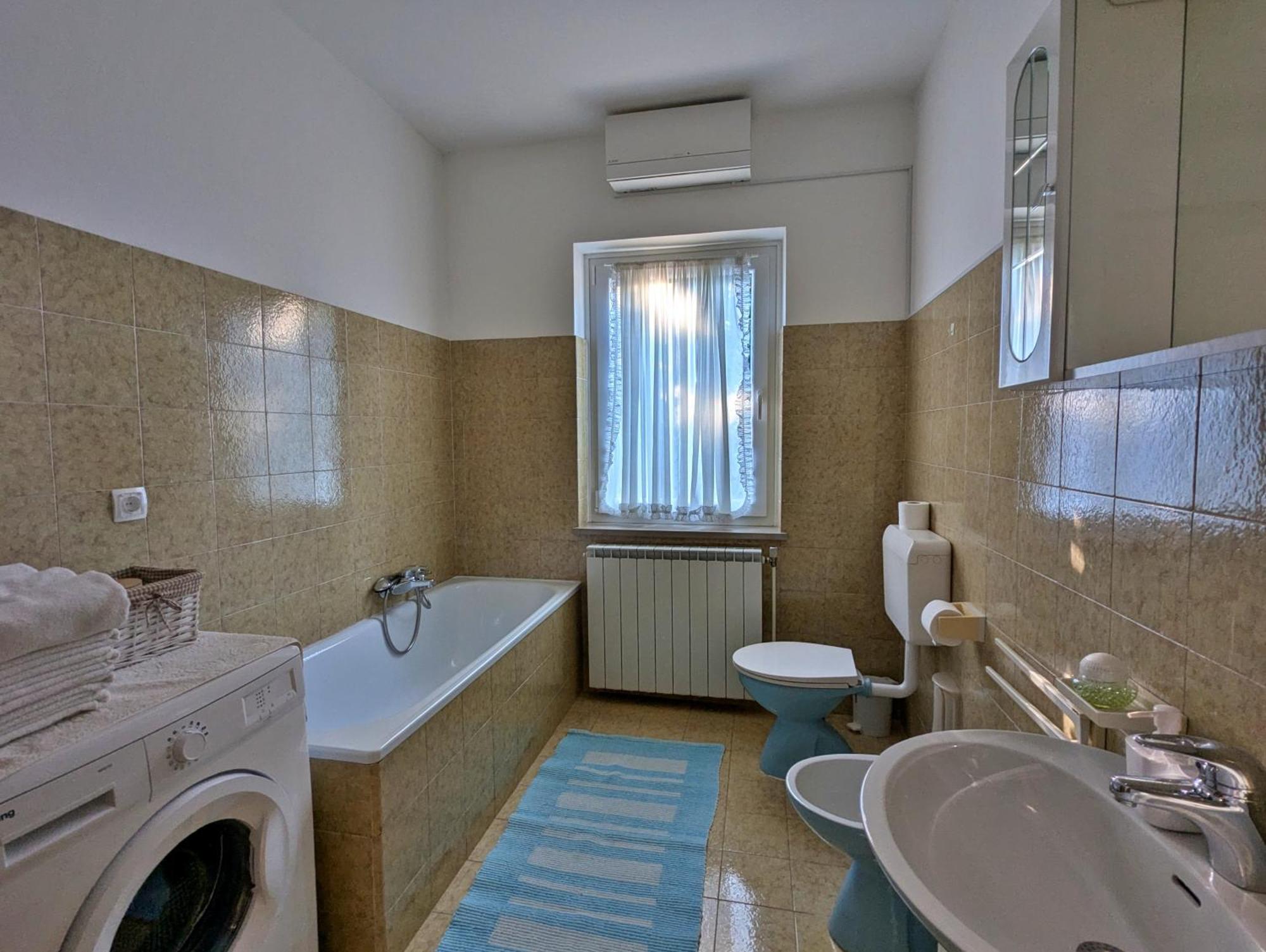 Luna Apartment *